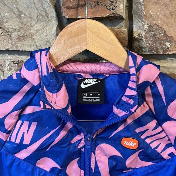 Nike AOP Blue and Pink Windbreaker Jacket - Picture 2 of 9